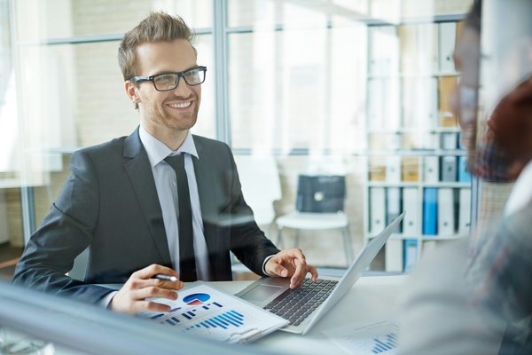 Start a career in consulting with free resources